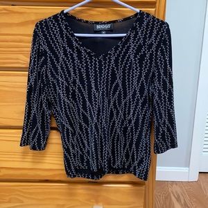 3 for $15 💛 Black patterned top